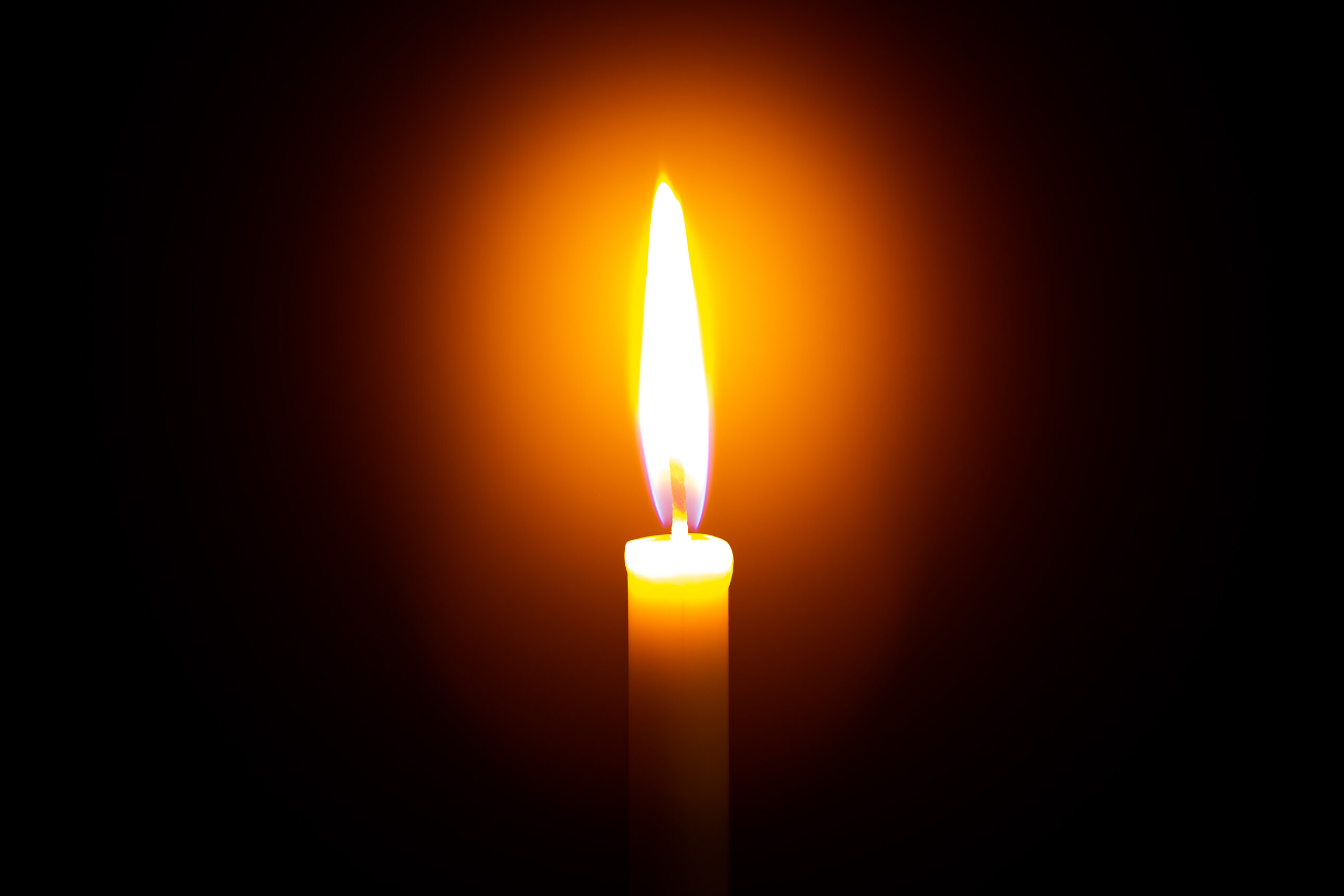 candlesblackbackgroundcandleflamefirenaturalphenomenoncopyspace