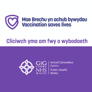 Delwedd gan GIG ar gyfer brechiadau llid yr ymennydd a;r frech goch "Mae brechu yn achub bywydau cliciwch yma"